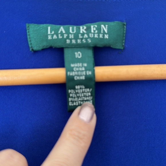 Dress - Picture 3 of 3